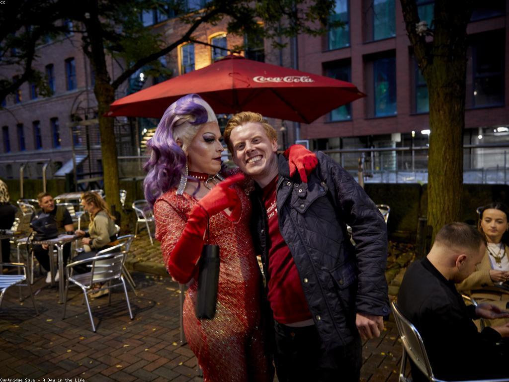 របៀបផ្សព្វផ្សាយព័ត៌មានថ្មីៗនៅក្នុងសង្គមទំនើប