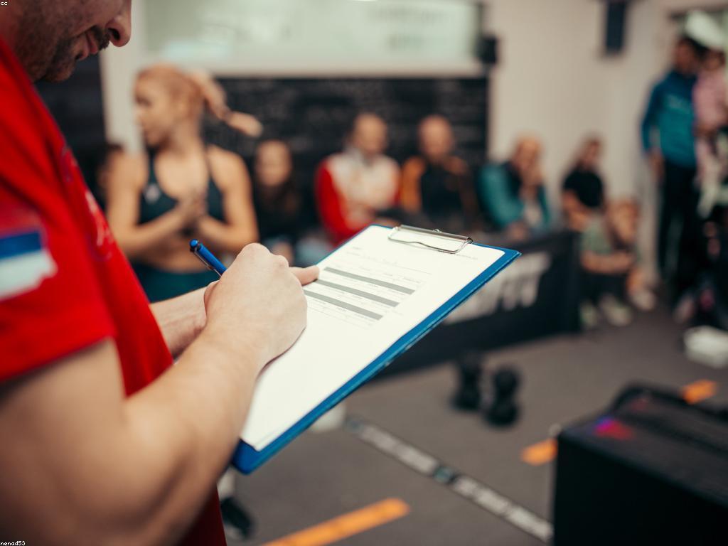 ការវិភាគប្រកួតប្រជែង