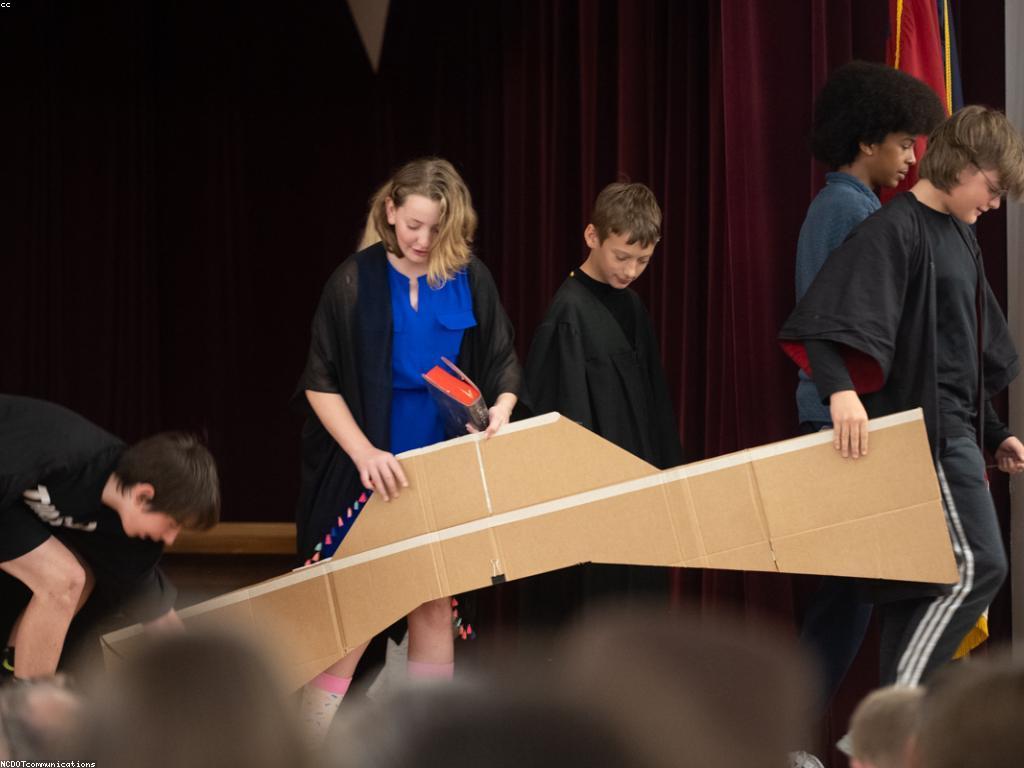 ប្រវត្តិរង្វាន់និងអត្ថប្រយោជន៍ក្នុងការអភិវឌ្ឍន៍សង្គម